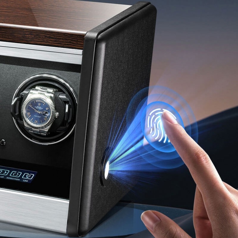 4 Watch Winder in Walnut Wood with Piano Lacquer 4 Watch Winder in Walnut Wood with Piano Lacquer